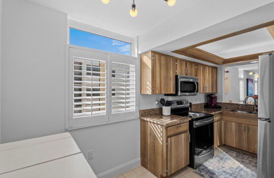 44068c1ce3b24f509a1cc4c71858bd88 LargeOriginal.jpg