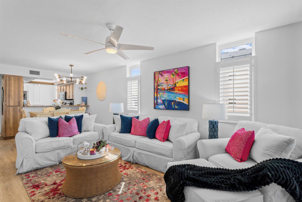 5ff814fa2ec44de8b0ca86495aa7efde LargeOriginal.jpg