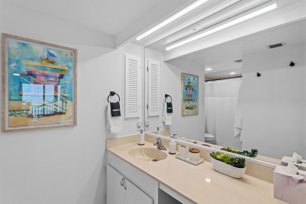 8a53329be62b4046b22b5cb205b6fc6e LargeOriginal.jpg