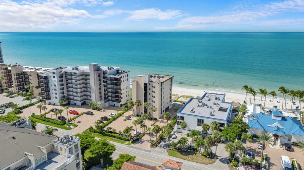 ce02253853c240a78fde5a5fff3b09da LargeOriginal.jpg