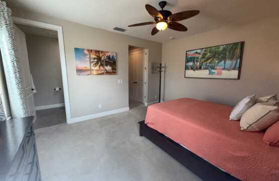 5a7fe162fd094811ac945c39b59b1772 LargeOriginal.jpg